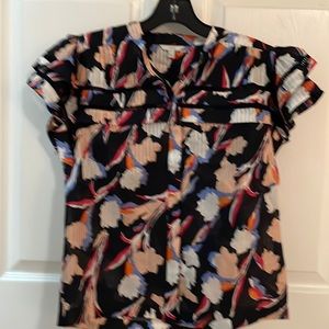 Joie Beautiful patterned blouse with ruffled sleeves
